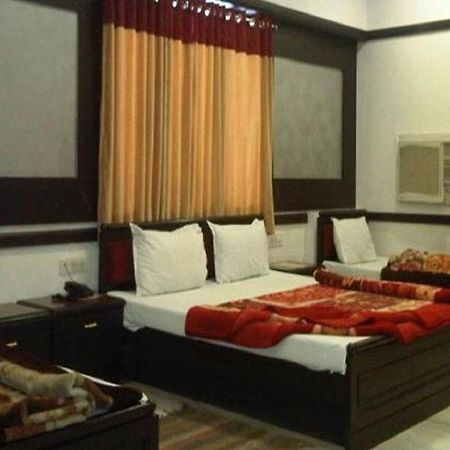 Hotel Ambaji International Ranpur エクステリア 写真