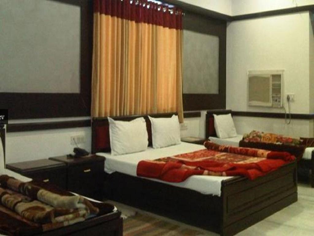 Hotel Ambaji International Ranpur エクステリア 写真