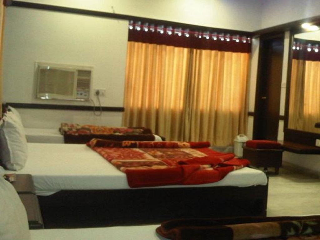 Hotel Ambaji International Ranpur エクステリア 写真